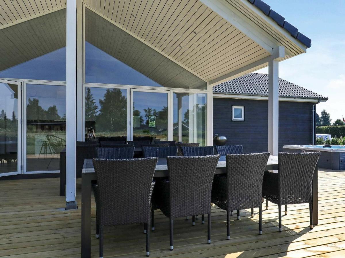 14 Person Holiday Home In V Ggerl Se Bøtø By 外观 照片