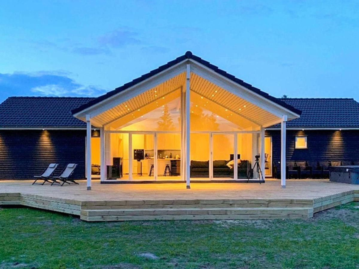 14 Person Holiday Home In V Ggerl Se Bøtø By 外观 照片