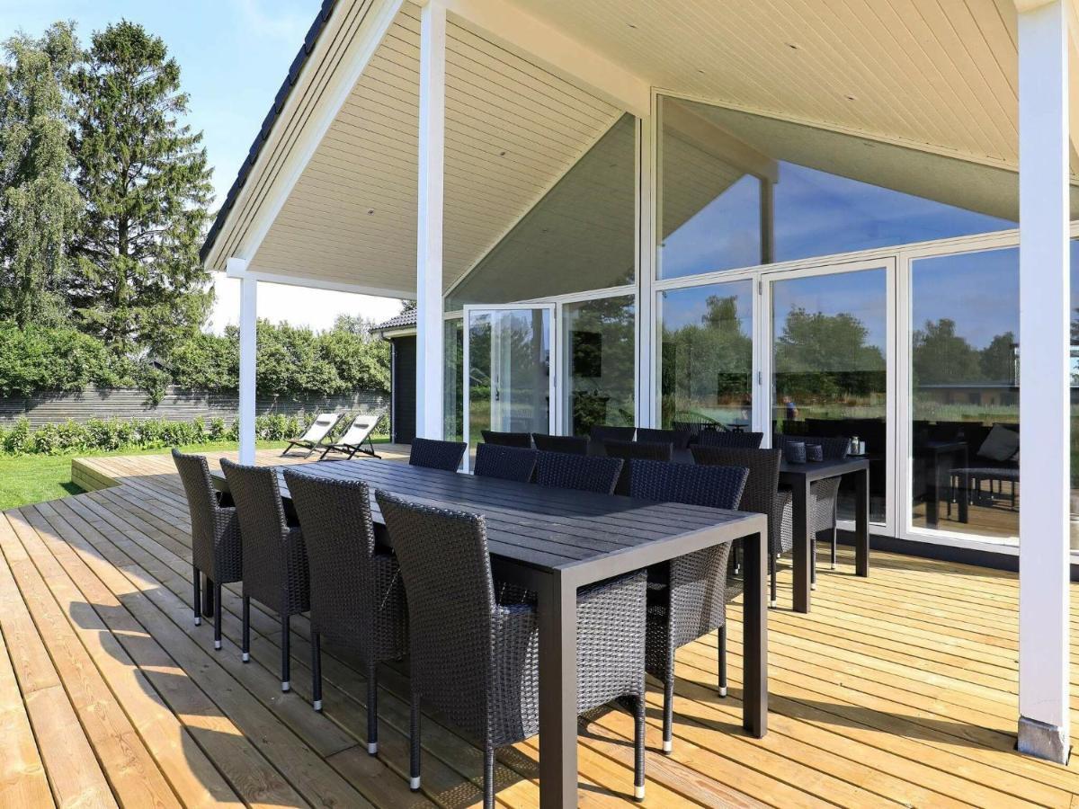 14 Person Holiday Home In V Ggerl Se Bøtø By 外观 照片