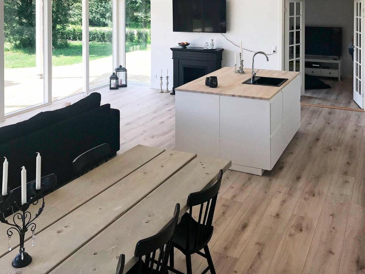 14 Person Holiday Home In V Ggerl Se Bøtø By 外观 照片