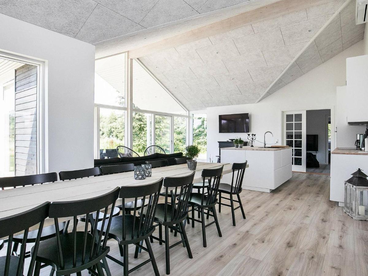 14 Person Holiday Home In V Ggerl Se Bøtø By 外观 照片
