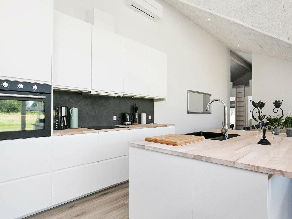 14 Person Holiday Home In V Ggerl Se Bøtø By 外观 照片